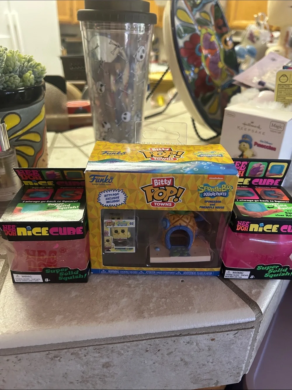 Needoh&Funko Bitty Pop! Towns SpongeBob Pineapple House Playset - Yellow & Blue